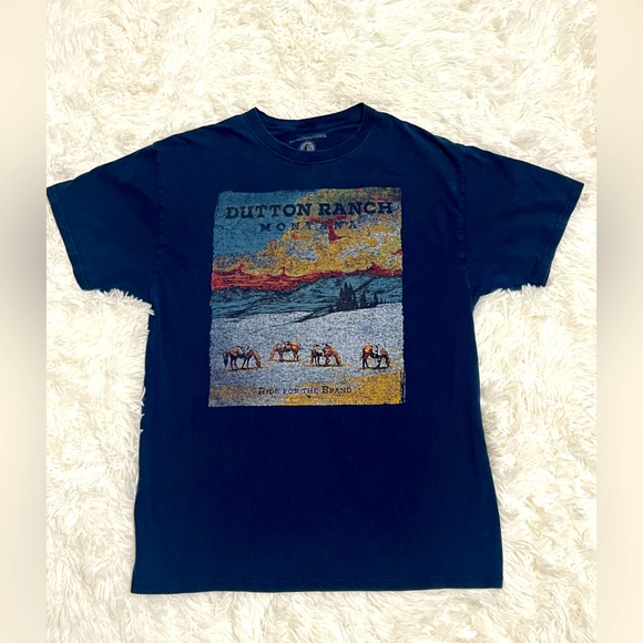 Yellowstone Dutton Ranch Tshirt - Picture 1 of 4